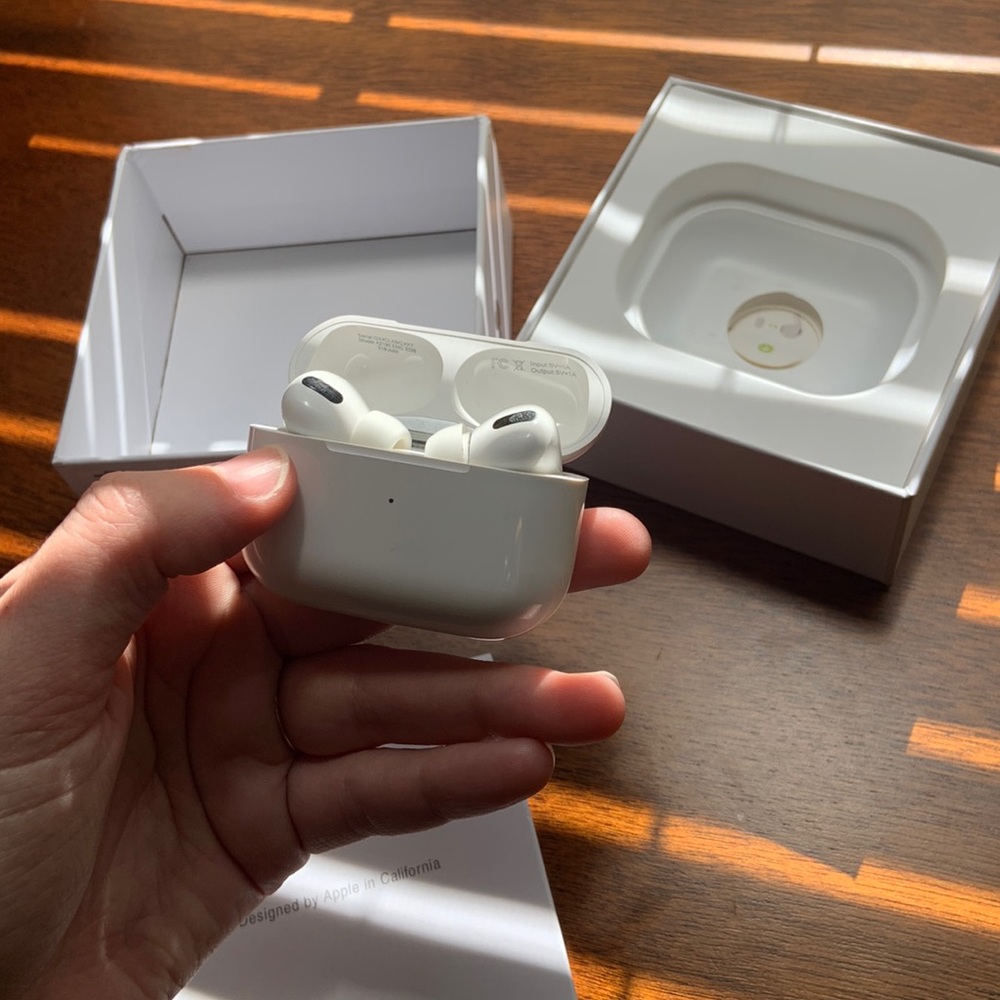 Christmas Discount! 🎄 Apple AirPod pros